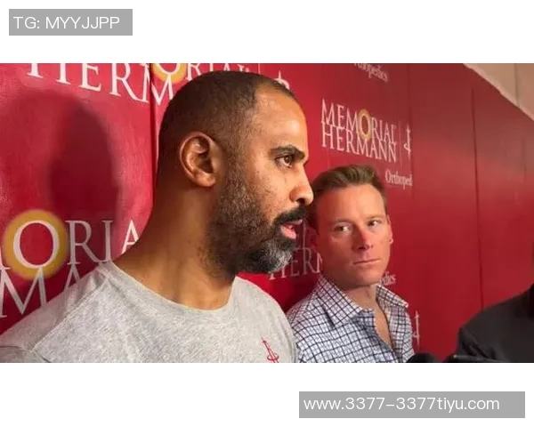 伊森渴望扮演更关键角色乌度卡强调健康与战术理解的重要性 伊森渴望扮演更关键角色乌度卡强调健康与战术理解的重要性