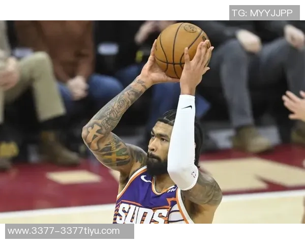 布克谈投篮手部动作是否算球的一部分引发热议