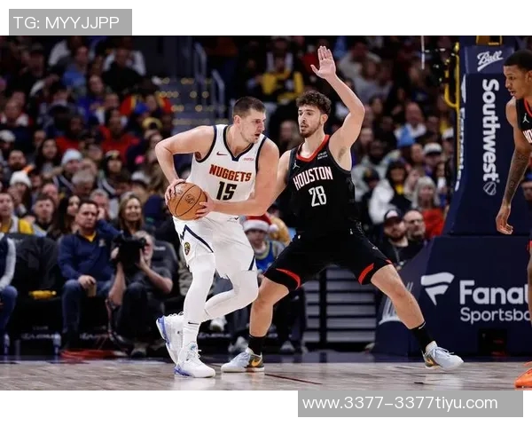 拉梅洛鲍尔表现平平19投6中三分球命中率低迷仍砍下20分5篮板8助攻